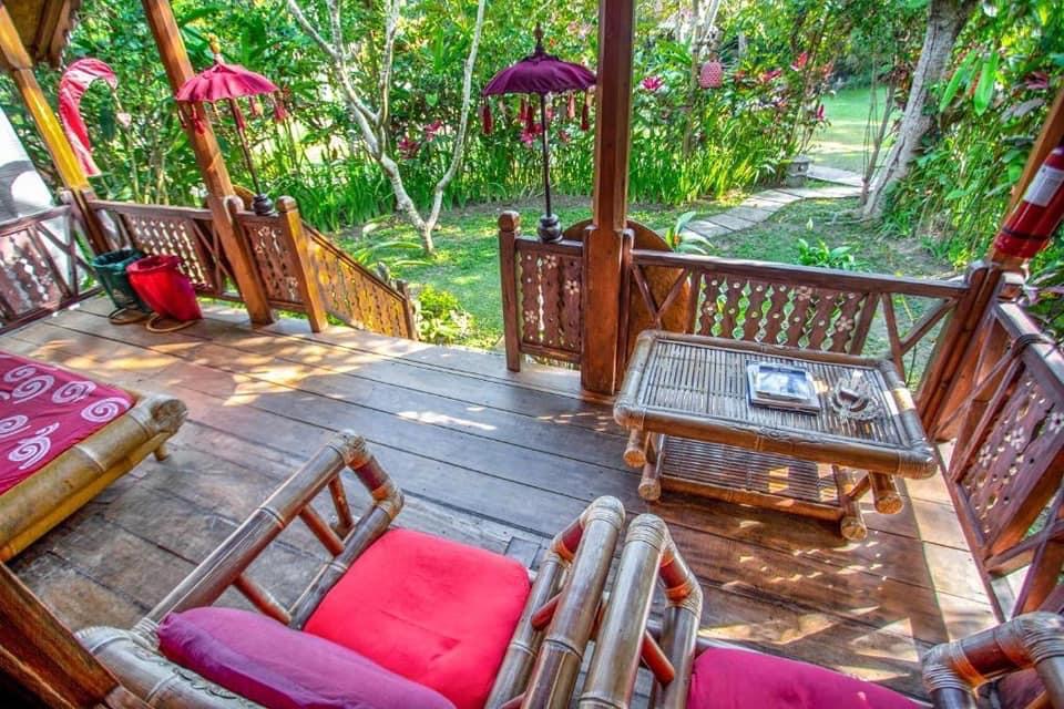 Bali Yoga Retreat wooden balcony on yoga retreat